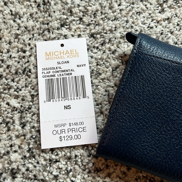 MICHAEL KORS WALLET - Picture 5 of 5